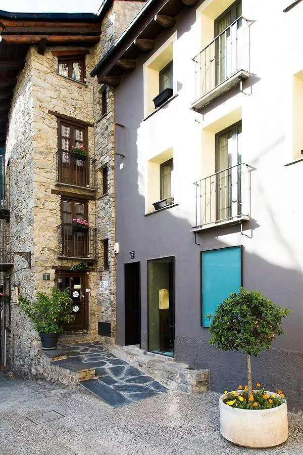 Guest house Hostal Cisco De Sans Hotel Andorra la Vella